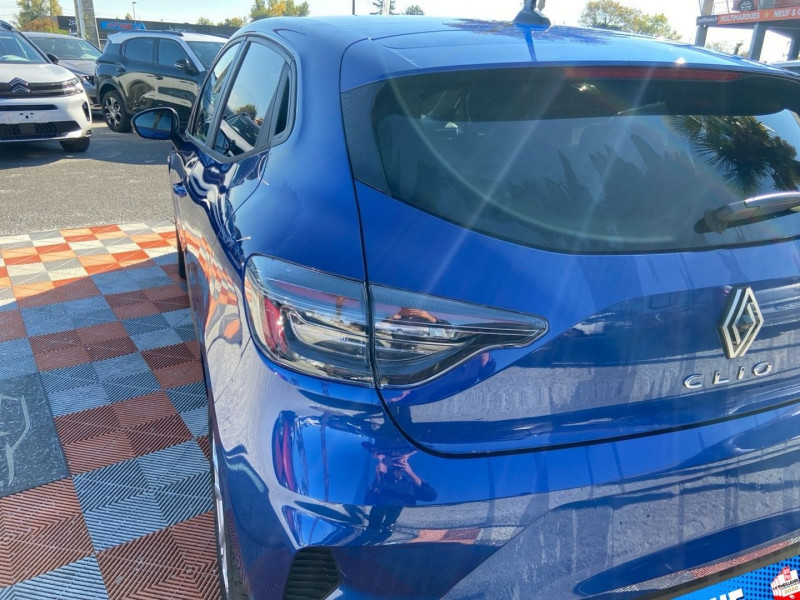 Renault Clio V DCi 100 BV6 EVOLUTION Pack Look JA 16 Caméra Pack Accès 2025 - photo n°10 Renault Clio V DCi 100 BV6 EVOLUTION Pack Look JA 16 Caméra Pack Accès  occasion à Lescure-d'Albigeois - photo n°10