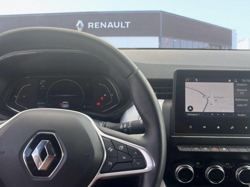 Renault Clio V E-Tech 140 - 21N Intens 2022 - photo n°10 Renault Clio V E-Tech 140 - 21N Intens  occasion à LANGRES - photo n°10
