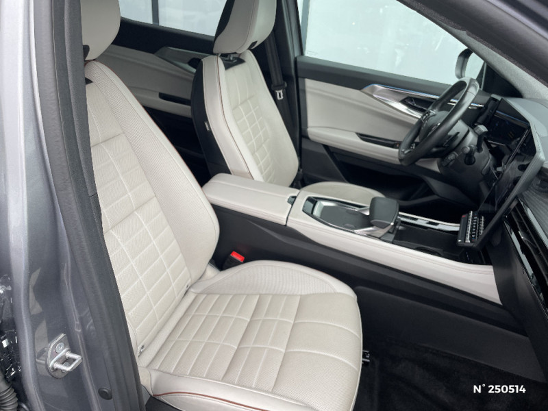 Renault Espace V Espace E-Tech hybrid 200 Iconic 2023 - photo n°10 Renault Espace V Espace E-Tech hybrid 200 Iconic  occasion à Pont-Audemer - photo n°10