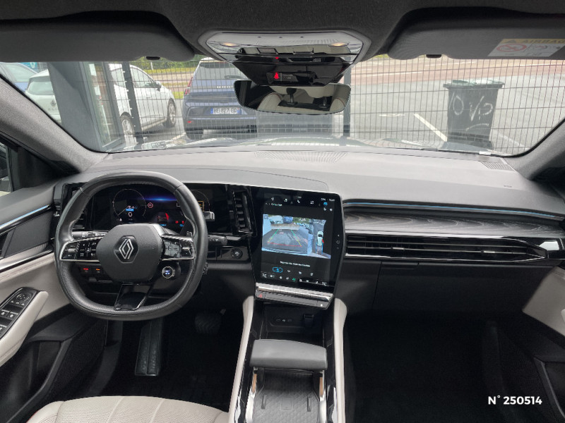 Renault Espace V Espace E-Tech hybrid 200 Iconic 2023 - photo n°9 Renault Espace V Espace E-Tech hybrid 200 Iconic  occasion à Pont-Audemer - photo n°9