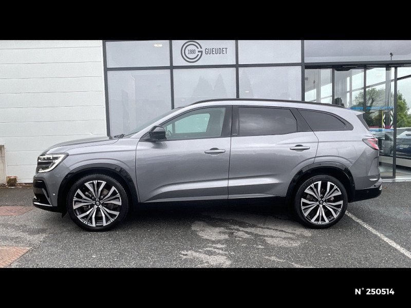 Renault Espace V Espace E-Tech hybrid 200 Iconic 2023 - photo n°2 Renault Espace V Espace E-Tech hybrid 200 Iconic  occasion à Pont-Audemer - photo n°2