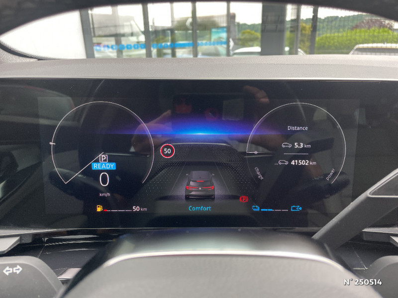 Renault Espace V Espace E-Tech hybrid 200 Iconic 2023 - photo n°12 Renault Espace V Espace E-Tech hybrid 200 Iconic  occasion à Pont-Audemer - photo n°12