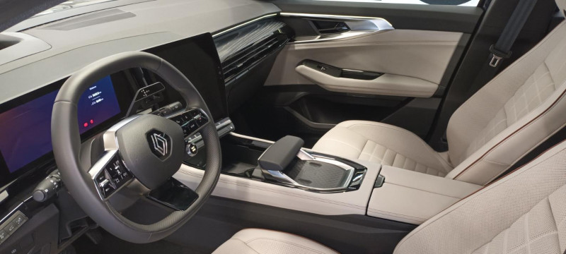 Renault Espace VI E-Tech hybrid 200 Iconic  occasion  MIGNE AUXANCES - photo n3