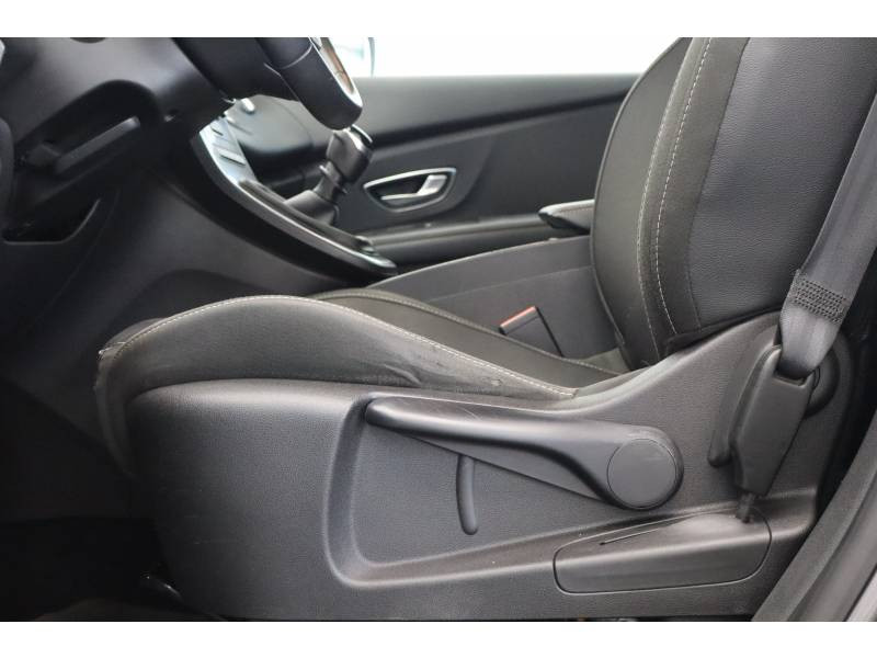 Renault Grand Scenic Blue dCi 120 Business 2019 - photo n°20 Renault Grand Scenic Blue dCi 120 Business  occasion à LONS - photo n°20