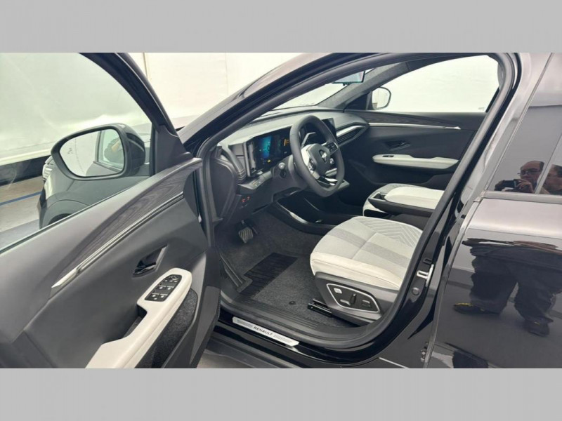 Renault Grand Scenic E-TECH ELECTRIQUE 220 ch grande autonomie Techno Iconic  occasion  Dijon - photo n6