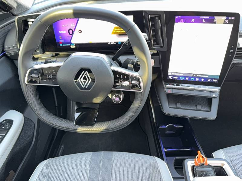 Renault Grand Scenic E-Tech electrique 220 ch grande autonomie Techno Iconic 2024 - photo n°13 Renault Grand Scenic E-Tech electrique 220 ch grande autonomie Techno Iconic  occasion à Sainte-Bazeille - photo n°13