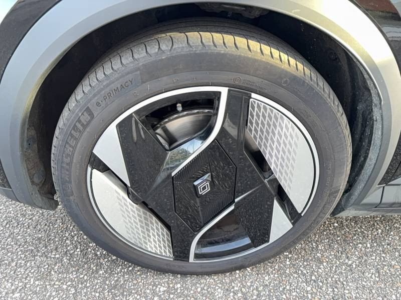 Renault Grand Scenic E-Tech electrique 220 ch grande autonomie Techno Iconic 2024 - photo n°7 Renault Grand Scenic E-Tech electrique 220 ch grande autonomie Techno Iconic  occasion à Sainte-Bazeille - photo n°7