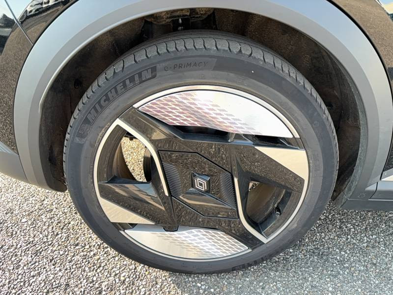 Renault Grand Scenic E-Tech electrique 220 ch grande autonomie Techno Iconic 2024 - photo n°9 Renault Grand Scenic E-Tech electrique 220 ch grande autonomie Techno Iconic  occasion à Sainte-Bazeille - photo n°9