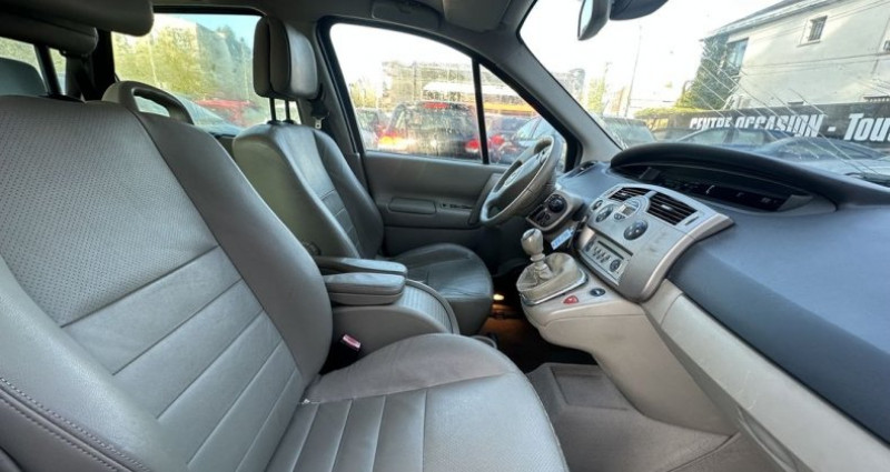 Renault Grand Scenic II 1.9 DCI 130CH EXPRESSION 7 PLACES 2008 - photo n°6 Renault Grand Scenic II 1.9 DCI 130CH EXPRESSION 7 PLACES  occasion à Morsang Sur Orge - photo n°6