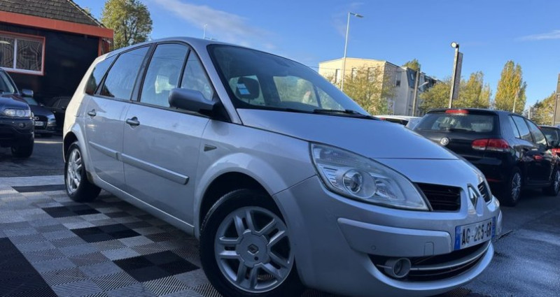 Renault Grand Scenic II 1.9 DCI 130CH EXPRESSION 7 PLACES 2008 Renault Grand Scenic II 1.9 DCI 130CH EXPRESSION 7 PLACES  occasion à Morsang Sur Orge
