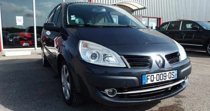 Renault Grand Scenic II 2.0 DCI 150CH DYNAMIQUE 7 PLACES