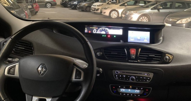 Renault Grand Scenic III 1.5 dCi 110ch 7 places 2012 - photo n°5 Renault Grand Scenic III 1.5 dCi 110ch 7 places  occasion à Le Havre - photo n°5