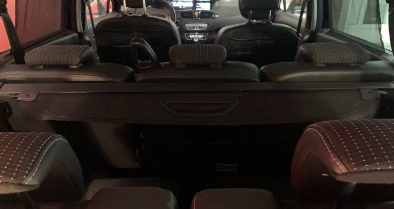 Renault Grand Scenic III 1.5 dCi 110ch 7 places 2012 - photo n°3 Renault Grand Scenic III 1.5 dCi 110ch 7 places  occasion à Le Havre - photo n°3