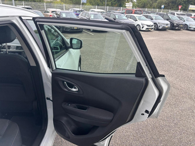Renault Kadjar 1.5 Blue dCi - 115 - EDC  Business 2020 - photo n°14 Renault Kadjar 1.5 Blue dCi - 115 - EDC  Business  occasion à Bessières - photo n°14
