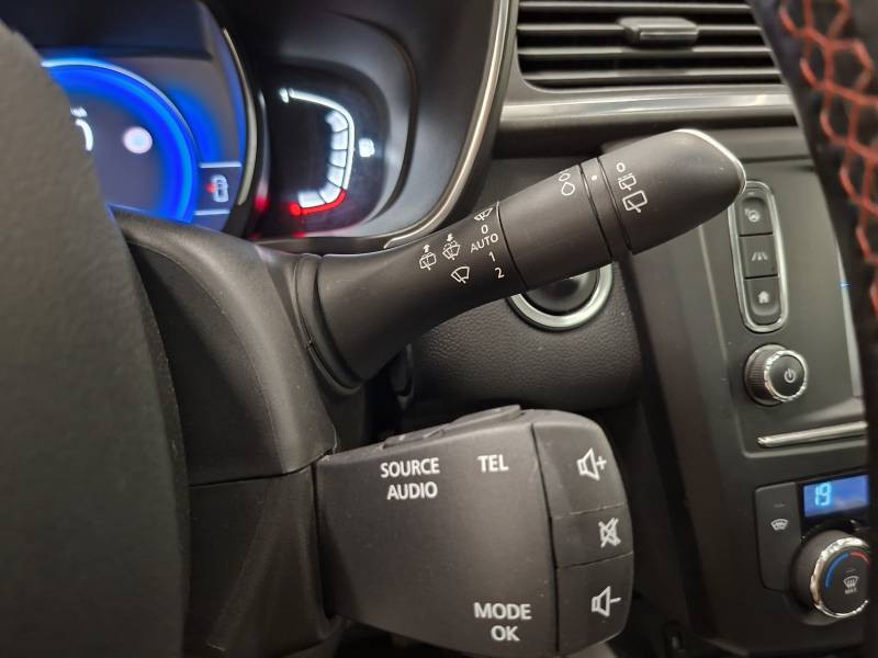 Renault Kadjar TCe 130 Energy SL Black Edition EDC 2017 - photo n°11 Renault Kadjar TCe 130 Energy SL Black Edition EDC  occasion à Muret - photo n°11