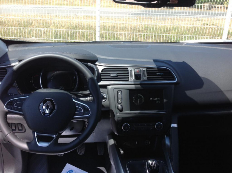 Renault Kadjar tce 140 fap intens Gris occasion à Ch?teaubriant - photo n°4