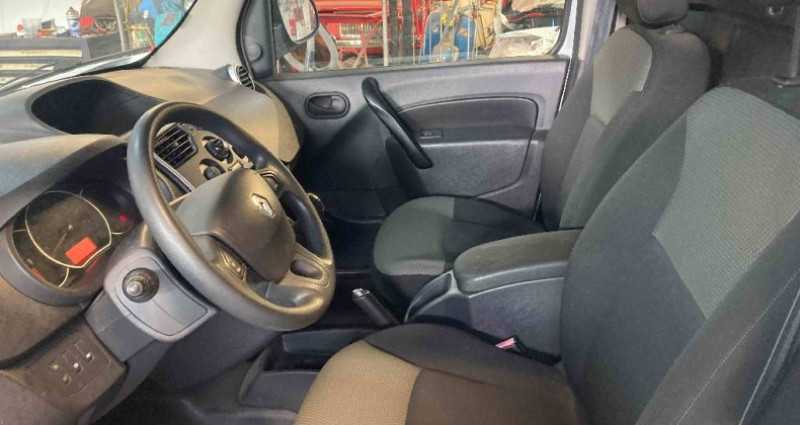 Renault Kangoo 1.5 DCI 75 ENERGY E6 GRAND CONFORT 2016 - photo n°4 Renault Kangoo 1.5 DCI 75 ENERGY E6 GRAND CONFORT  occasion à SAUVAGNAT SAINTE MARTHE - photo n°4