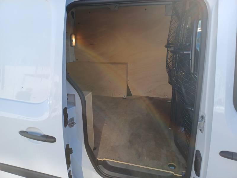 Renault Kangoo EXPRESS 1.5 DCI 75 ENERGY E6 CONFORT 2017 - photo n°18 Renault Kangoo EXPRESS 1.5 DCI 75 ENERGY E6 CONFORT  occasion à Agen - photo n°18