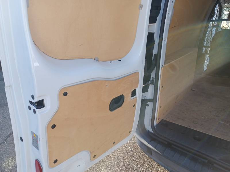 Renault Kangoo EXPRESS 1.5 DCI 75 ENERGY E6 CONFORT 2017 - photo n°12 Renault Kangoo EXPRESS 1.5 DCI 75 ENERGY E6 CONFORT  occasion à Agen - photo n°12