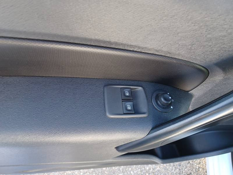 Renault Kangoo EXPRESS 1.5 DCI 75 ENERGY E6 CONFORT 2017 - photo n°11 Renault Kangoo EXPRESS 1.5 DCI 75 ENERGY E6 CONFORT  occasion à Agen - photo n°11
