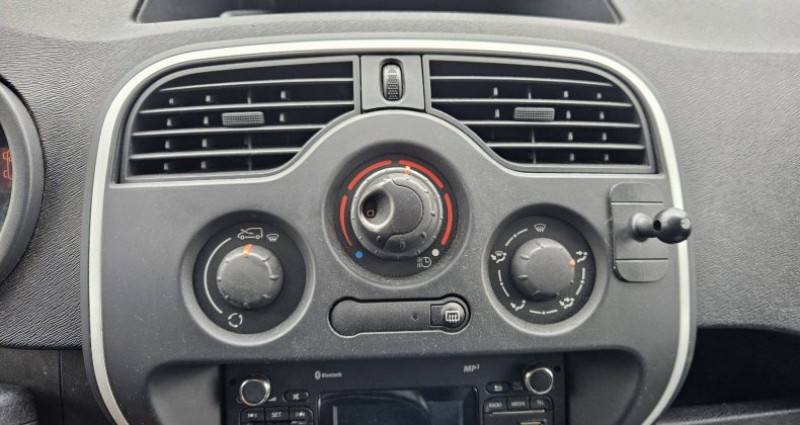 Renault Kangoo Z.E 60cv Boite Auto 2014 - photo n°6 Renault Kangoo Z.E 60cv Boite Auto  occasion à Saint-Jean-de-Linières - photo n°6