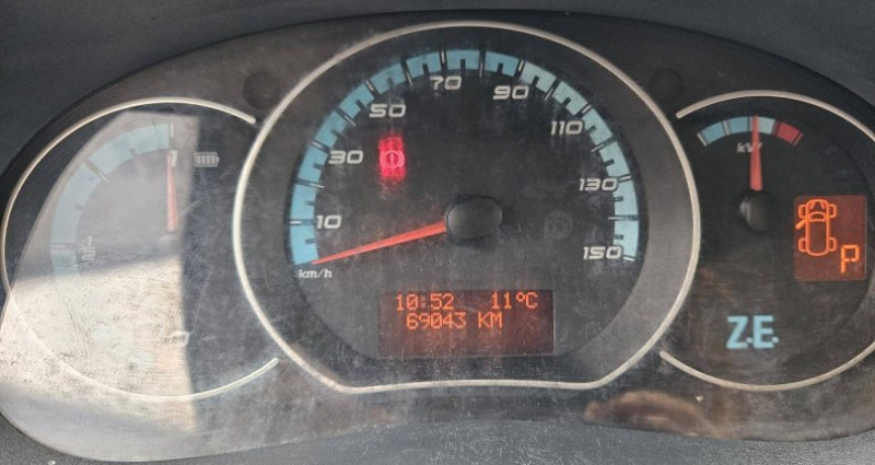 Renault Kangoo Z.E 60cv Boite Auto 2014 - photo n°5 Renault Kangoo Z.E 60cv Boite Auto  occasion à Saint-Jean-de-Linières - photo n°5