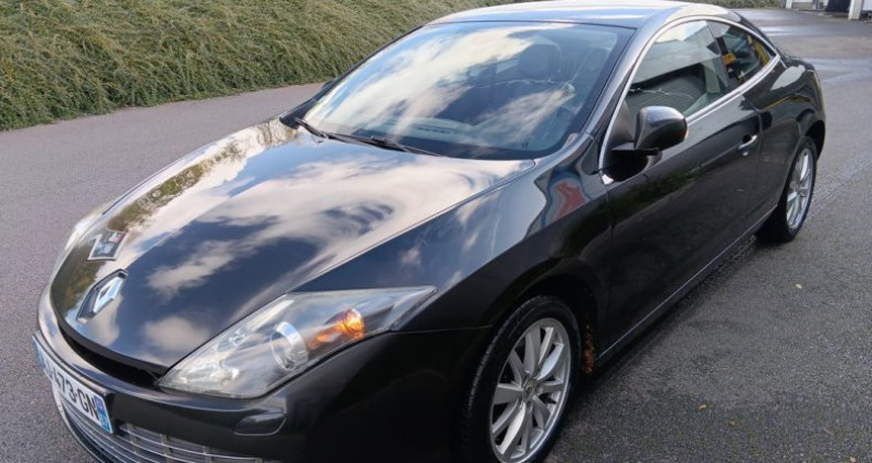 Renault Laguna Coupe Belle coupe dci 2010 black edition revise parfait etat garan 2010 - photo n°5 Renault Laguna Coupe Belle coupe dci 2010 black edition revise parfait etat garan  occasion à Marly - photo n°5