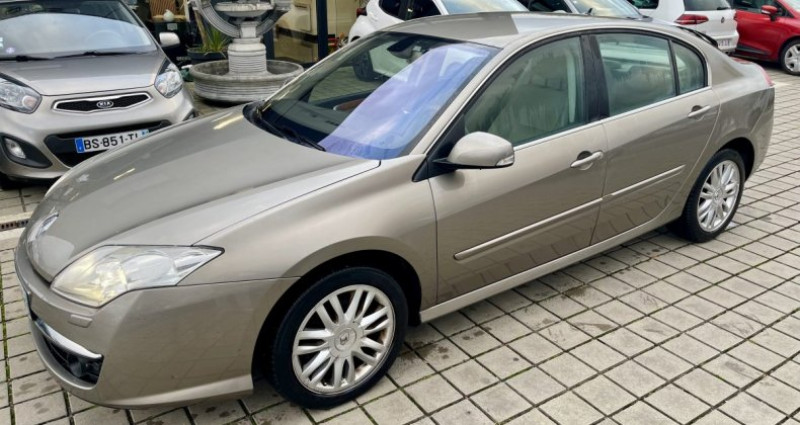 Renault Laguna III 2.0T 170ch DYNAMIQUE INITIALE 2008 - photo n°3 Renault Laguna III 2.0T 170ch DYNAMIQUE INITIALE  occasion à NOUVOITOU - photo n°3