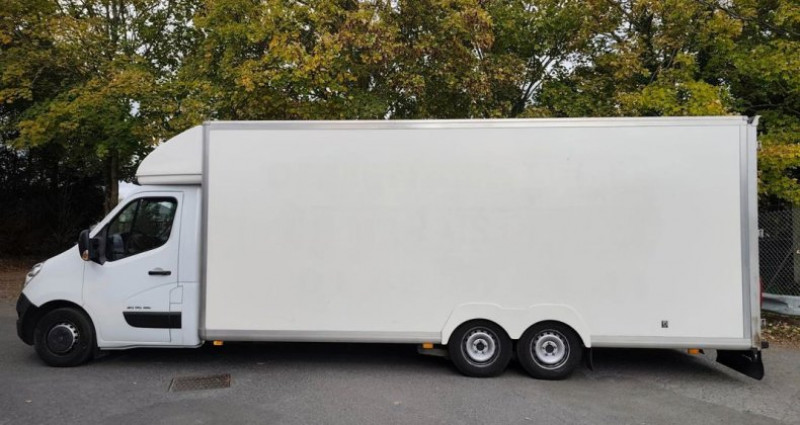 Renault Master 28000ht 30m3 170cv 1ere main 2017 - photo n°3 Renault Master 28000ht 30m3 170cv 1ere main  occasion à LA BOISSE - photo n°3