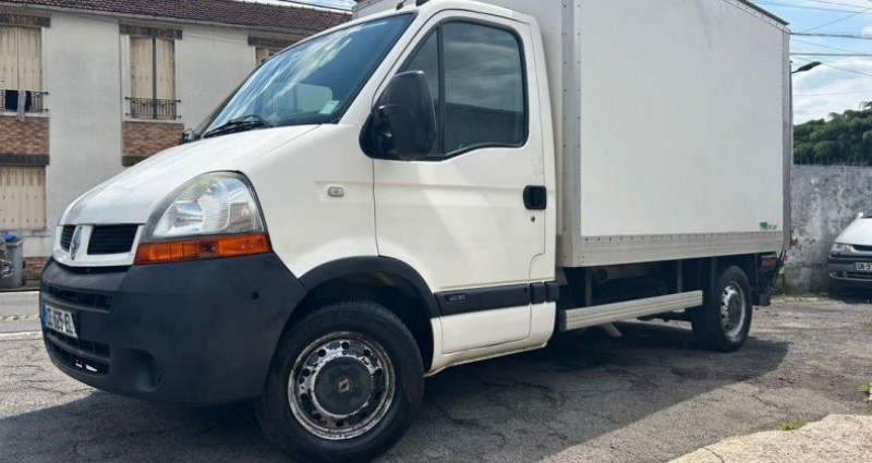 Renault Master caisse avec hayon 51300kms