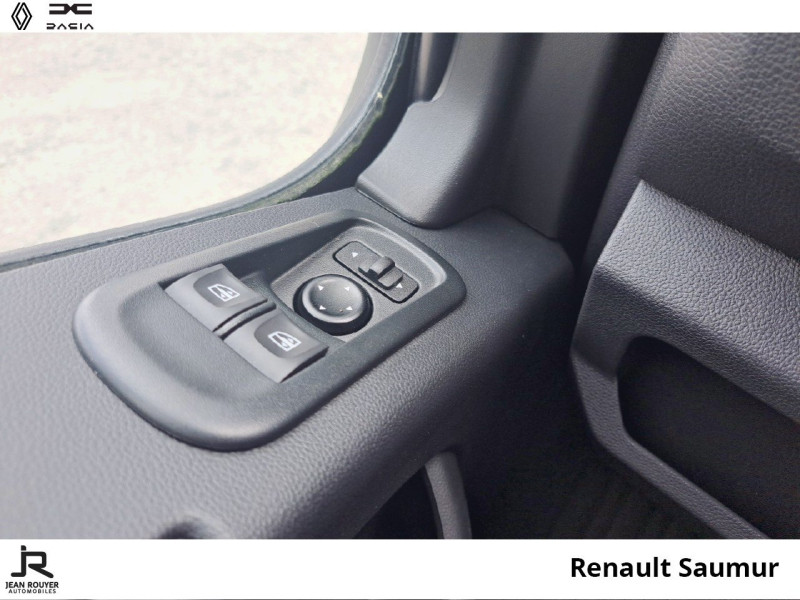 Renault Master Fg L2H2 2.3 dCi 135 ch Grand Confort - Attelage - Kit Bois -  occasion  SAUMUR - photo n5