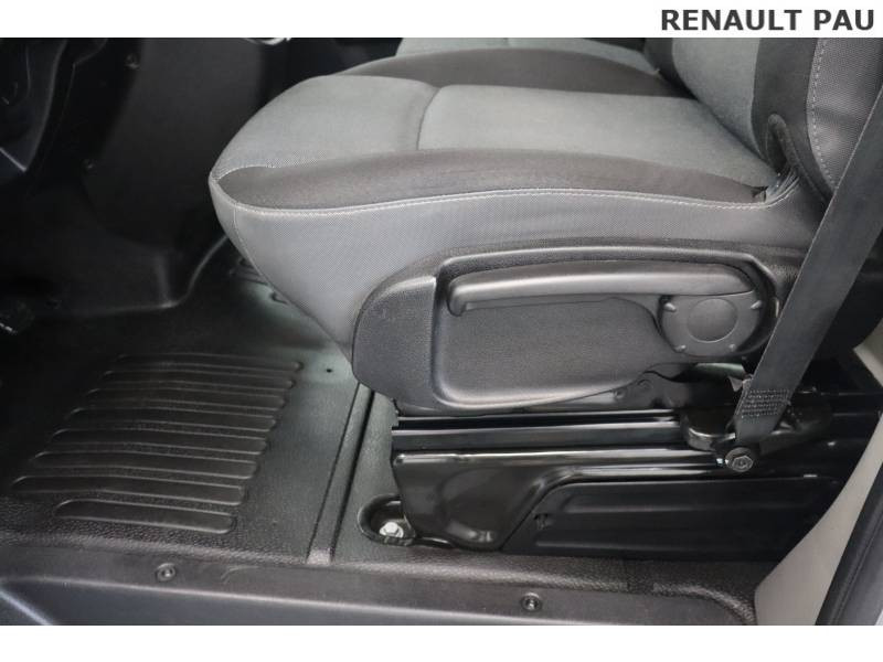 Renault Master FOURGON CC PROP RJ3500 PAF AR COURT L2 DCI 130 GRAND CONFORT 2021 - photo n°14 Renault Master FOURGON CC PROP RJ3500 PAF AR COURT L2 DCI 130 GRAND CONFORT  occasion à Pau - photo n°14