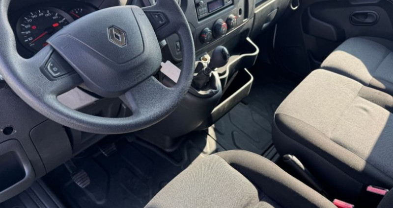 Renault Master FOURGON L2H2 2.3 dCi 110 GRAND CONFORT 3PL 3 PLACES 2019 - photo n°5 Renault Master FOURGON L2H2 2.3 dCi 110 GRAND CONFORT 3PL 3 PLACES  occasion à CHANAS - photo n°5