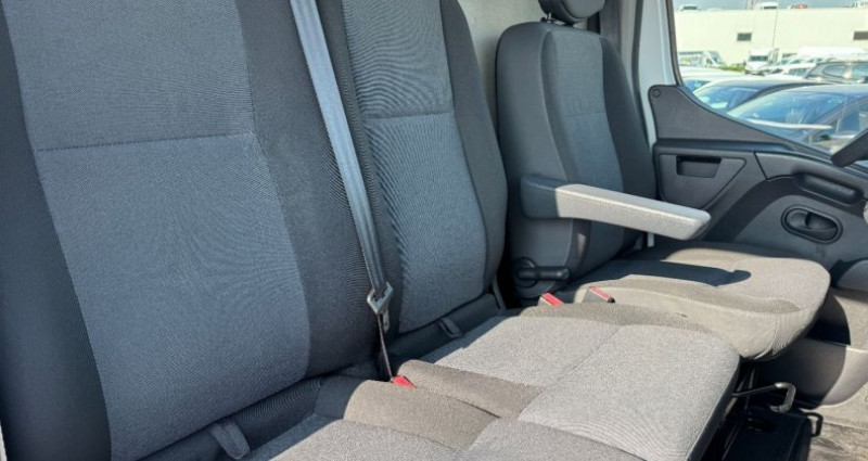 Renault Master FOURGON L2H2 2.3 dCi 110 GRAND CONFORT 3PL 2019 - photo n°6 Renault Master FOURGON L2H2 2.3 dCi 110 GRAND CONFORT 3PL  occasion à MIONS - photo n°6