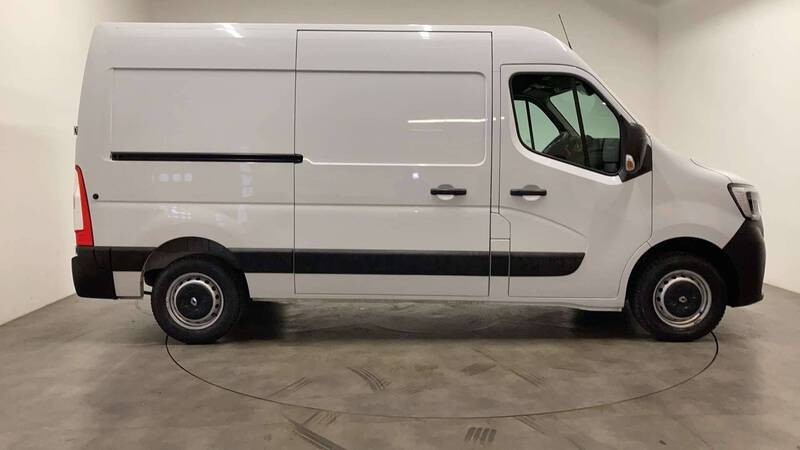 Renault Master FOURGON MASTER FGN TRAC F3300 L2H2 BLUE DCI 135  occasion  VERSAILLES - photo n7