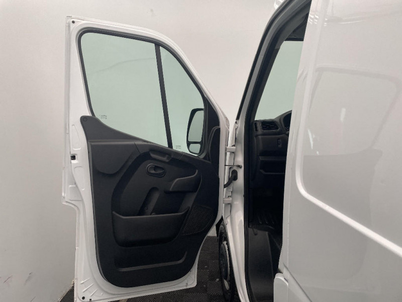 Renault Master MASTER FGN TRAC F3300 L2H2 BLUE DCI 135 GRAND CONFORT 2021 - photo n°17 Renault Master MASTER FGN TRAC F3300 L2H2 BLUE DCI 135 GRAND CONFORT  occasion à Seynod - photo n°17