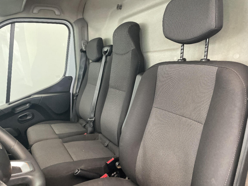 Renault Master MASTER FGN TRAC F3300 L2H2 BLUE DCI 135 GRAND CONFORT 2021 - photo n°16 Renault Master MASTER FGN TRAC F3300 L2H2 BLUE DCI 135 GRAND CONFORT  occasion à Seynod - photo n°16