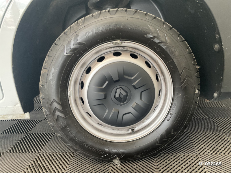 Renault Master MASTER FGN TRAC F3300 L2H2 BLUE DCI 135 GRAND CONFORT 2021 - photo n°8 Renault Master MASTER FGN TRAC F3300 L2H2 BLUE DCI 135 GRAND CONFORT  occasion à Seynod - photo n°8