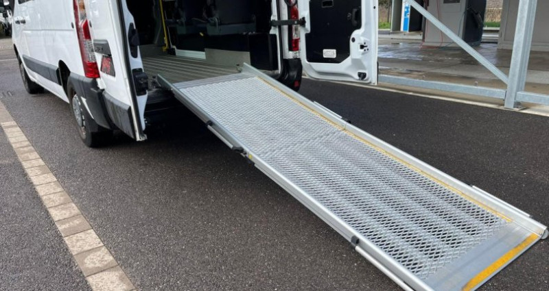 Renault Master TPMR Grand Confort L2H2 2.3 dCi 110 - 18 250 HT - 9 PLACES 2019 - photo n°6 Renault Master TPMR Grand Confort L2H2 2.3 dCi 110 - 18 250 HT - 9 PLACES  occasion à Marlenheim - photo n°6