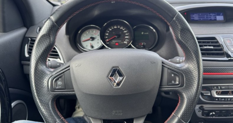 Renault Megane Coupe Coupe 2.0 Turbo 265 R.S ETAT NEUF RS MONITOR 2013 - photo n°7 Renault Megane Coupe Coupe 2.0 Turbo 265 R.S ETAT NEUF RS MONITOR  occasion à VIVIERS-DU-LAC - photo n°7