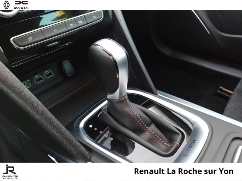 Renault Megane Estate Estate 1.6 E-Tech Plug-in 160ch RS Line  occasion  LA ROCHE SUR YON - photo n6