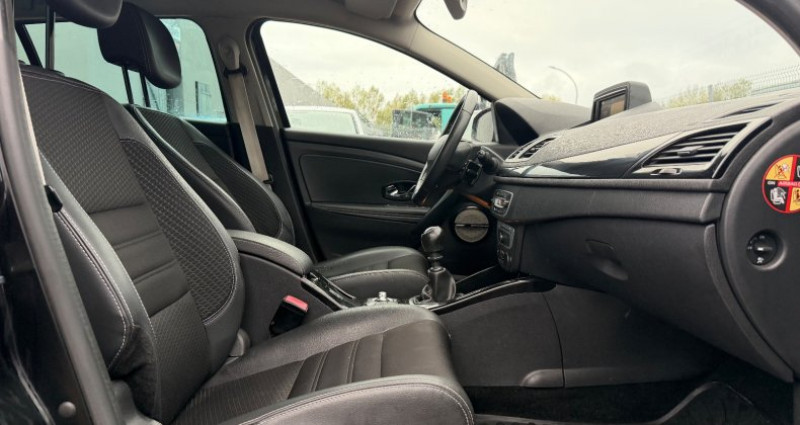 Renault Megane Estate III ESTATE 1.6 DCI 130 Bose Edition 2014 - photo n°5 Renault Megane Estate III ESTATE 1.6 DCI 130 Bose Edition  occasion à Uckange - photo n°5