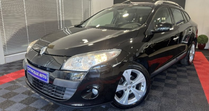Renault Megane Estate III ESTATE 1.9 dCi 130 FAP eco2 Dynamique 2012 Renault Megane Estate III ESTATE 1.9 dCi 130 FAP eco2 Dynamique  occasion à CREUZIER LE VIEUX