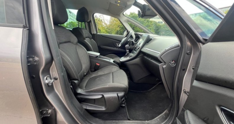 Renault Megane Estate IV ESTATE BUSINESS dCi 110 Energy EDC 7 PLACES 2018 - photo n°2 Renault Megane Estate IV ESTATE BUSINESS dCi 110 Energy EDC 7 PLACES  occasion à PARIS - photo n°2