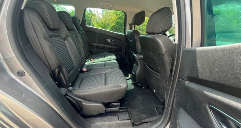 Renault Megane Estate IV ESTATE BUSINESS dCi 110 Energy EDC 7 PLACES 2018 - photo n°4 Renault Megane Estate IV ESTATE BUSINESS dCi 110 Energy EDC 7 PLACES  occasion à PARIS - photo n°4