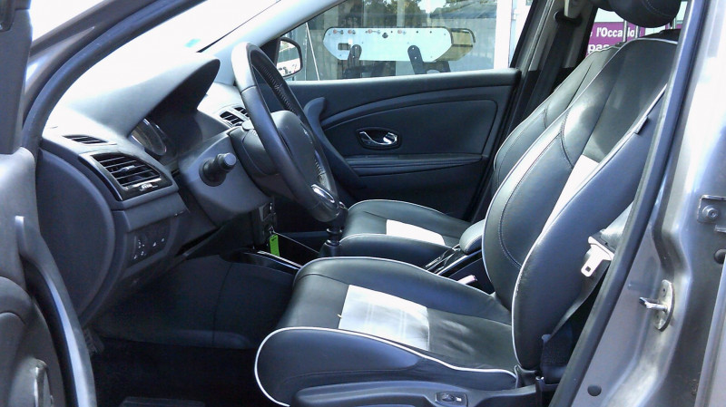 Renault Megane III 1.6 DCI 130CH ENERGY BOSE ECO² 2013 - photo n°4 Renault Megane III 1.6 DCI 130CH ENERGY BOSE ECO²  occasion à Toulouse - photo n°4