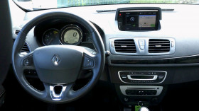Renault Megane III 1.6 DCI 130CH ENERGY BOSE ECO² 2013 - photo n°6 Renault Megane III 1.6 DCI 130CH ENERGY BOSE ECO²  occasion à Toulouse - photo n°6
