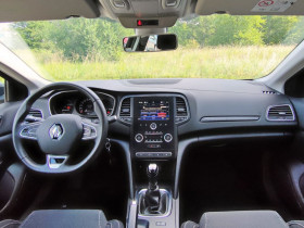 Renault Megane IV TCe 130 BVM  occasion  Beaupuy - photo n3