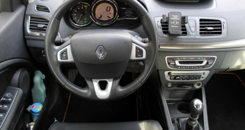 Renault Megane 1.2 TCe 115 ch ENERGY EXPRESSION eco² S&S 2012 - photo n°5 Renault Megane 1.2 TCe 115 ch ENERGY EXPRESSION eco² S&S  occasion à BELBEUF - photo n°5