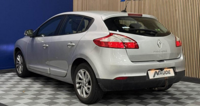 Renault Megane 1.2 TCe 115 CH ENERGY 2012 - photo n°4 Renault Megane 1.2 TCe 115 CH ENERGY  occasion à Lozanne - photo n°4